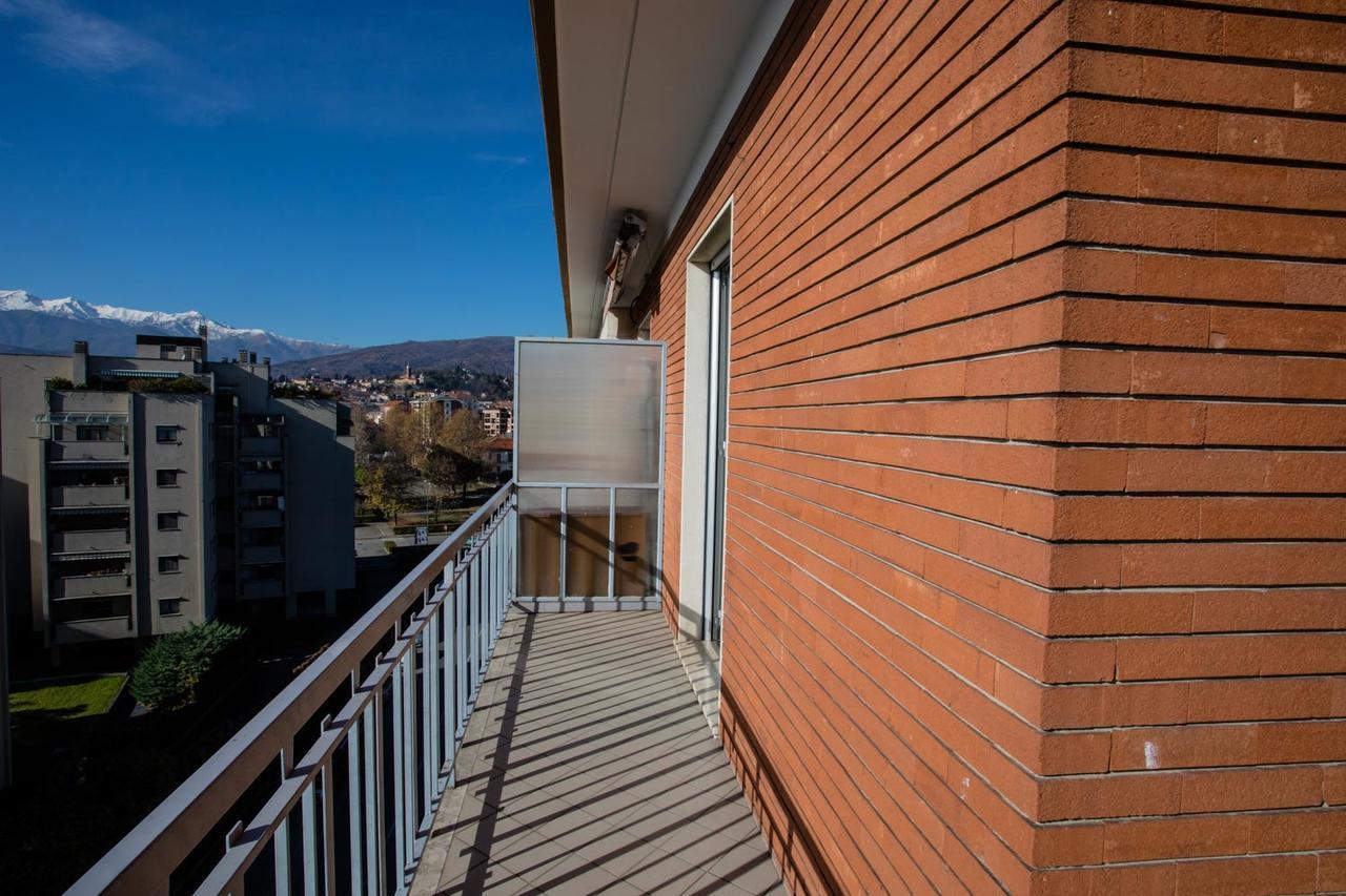 Apartmán Terrazza Di Pinerolo Exteriér fotografie